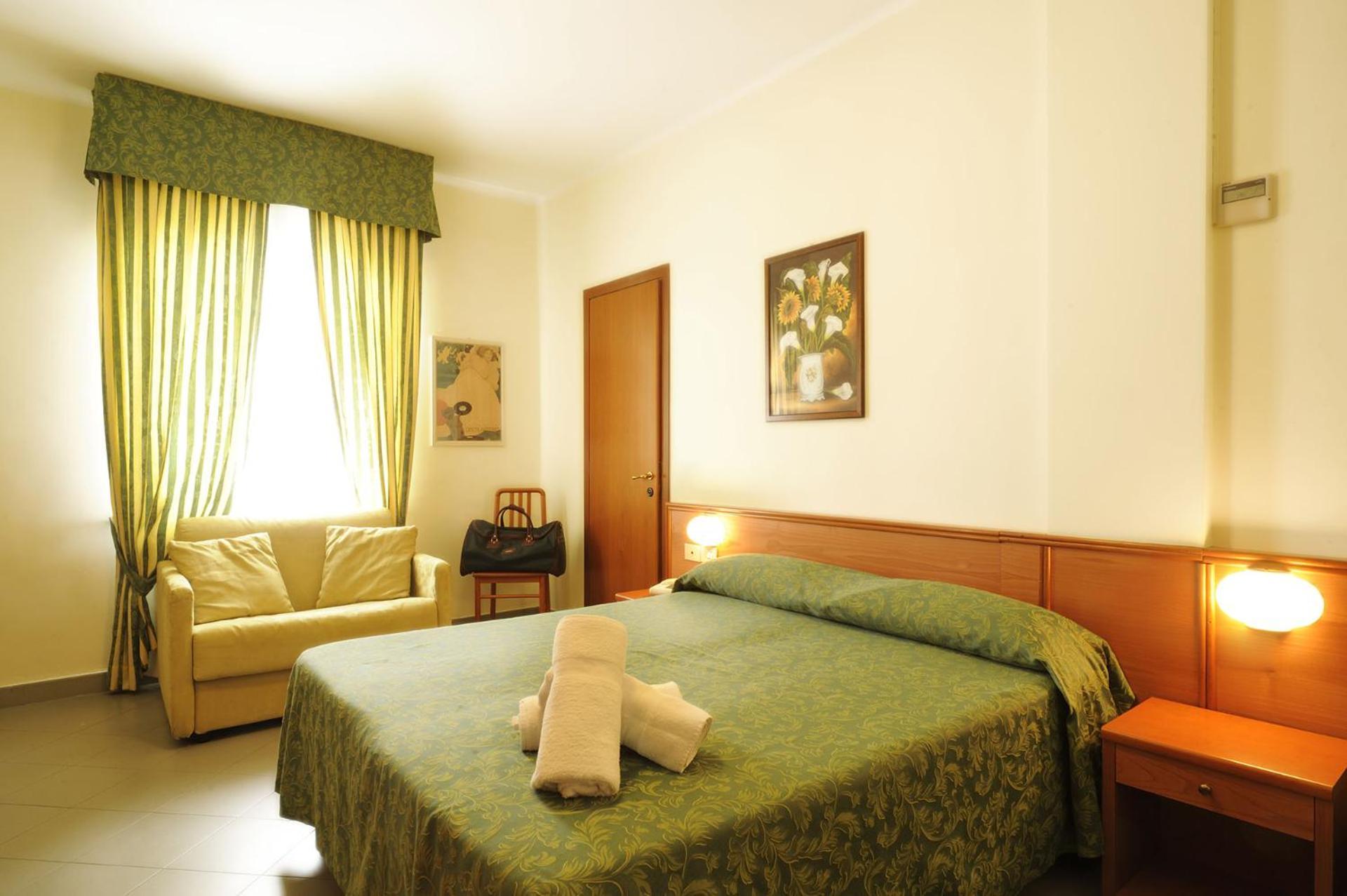Hotel Tritone Laigueglia Exterior foto