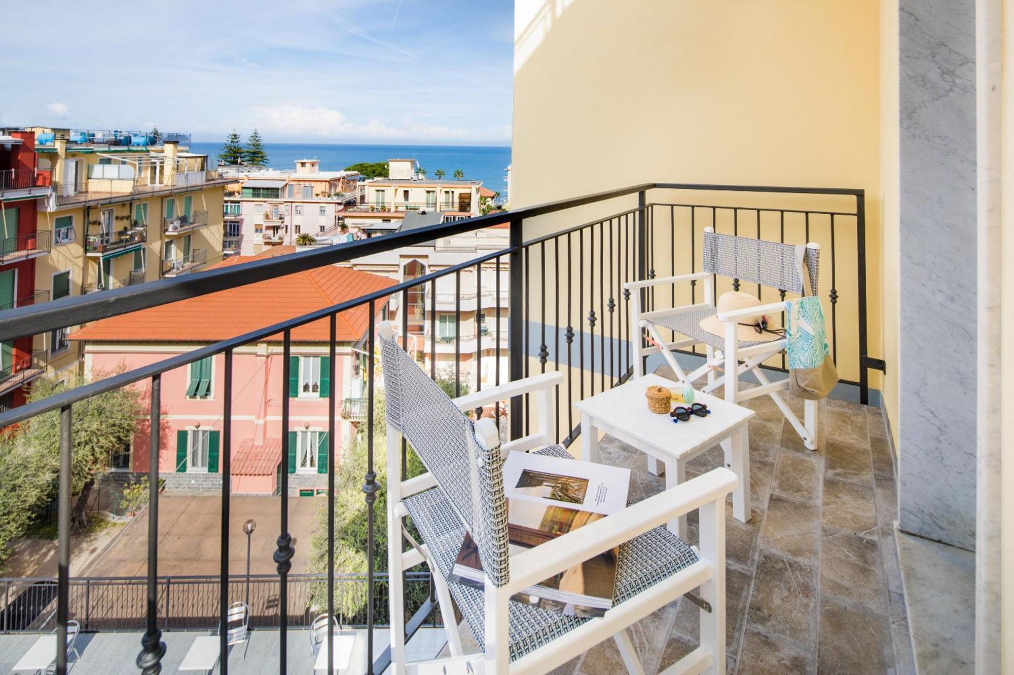 Hotel Tritone Laigueglia Exterior foto